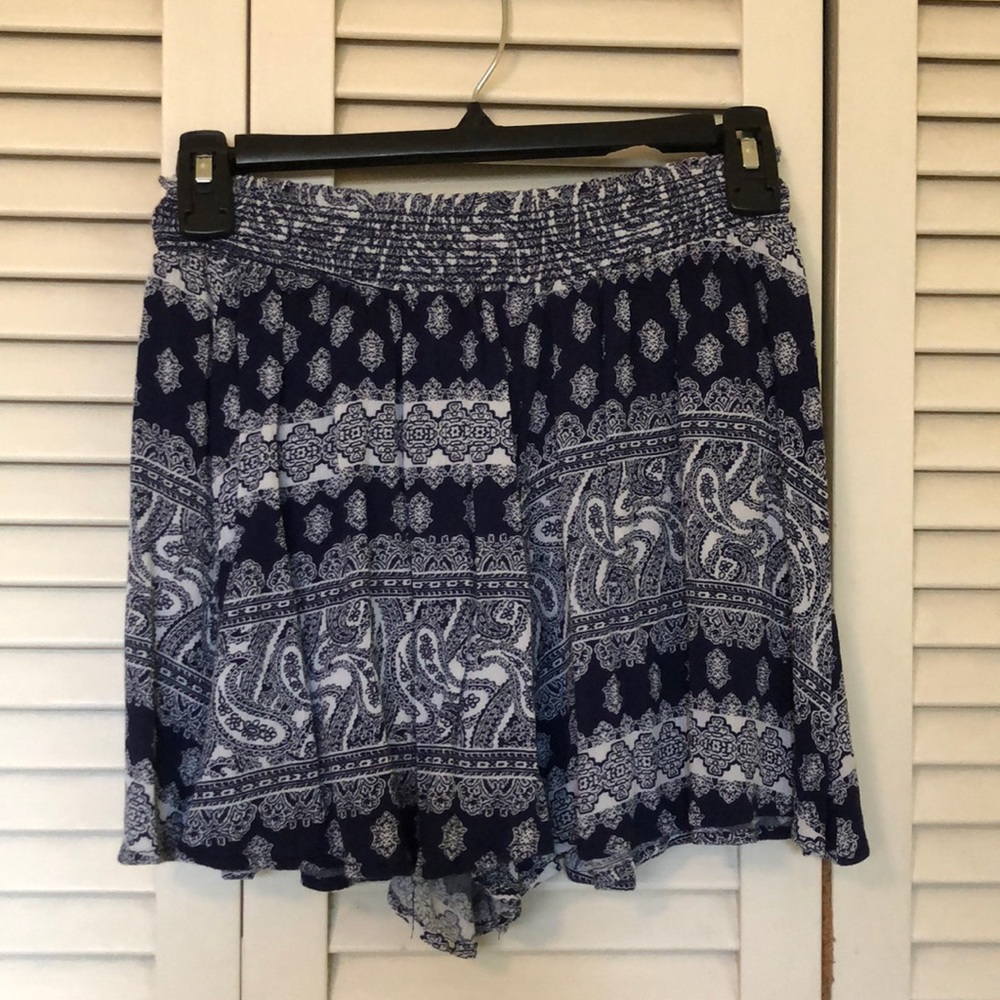 M Moon Kiss Flowy Shorts Blue & White